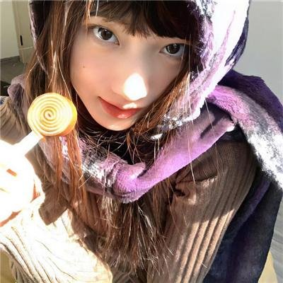 鱼跃在花见